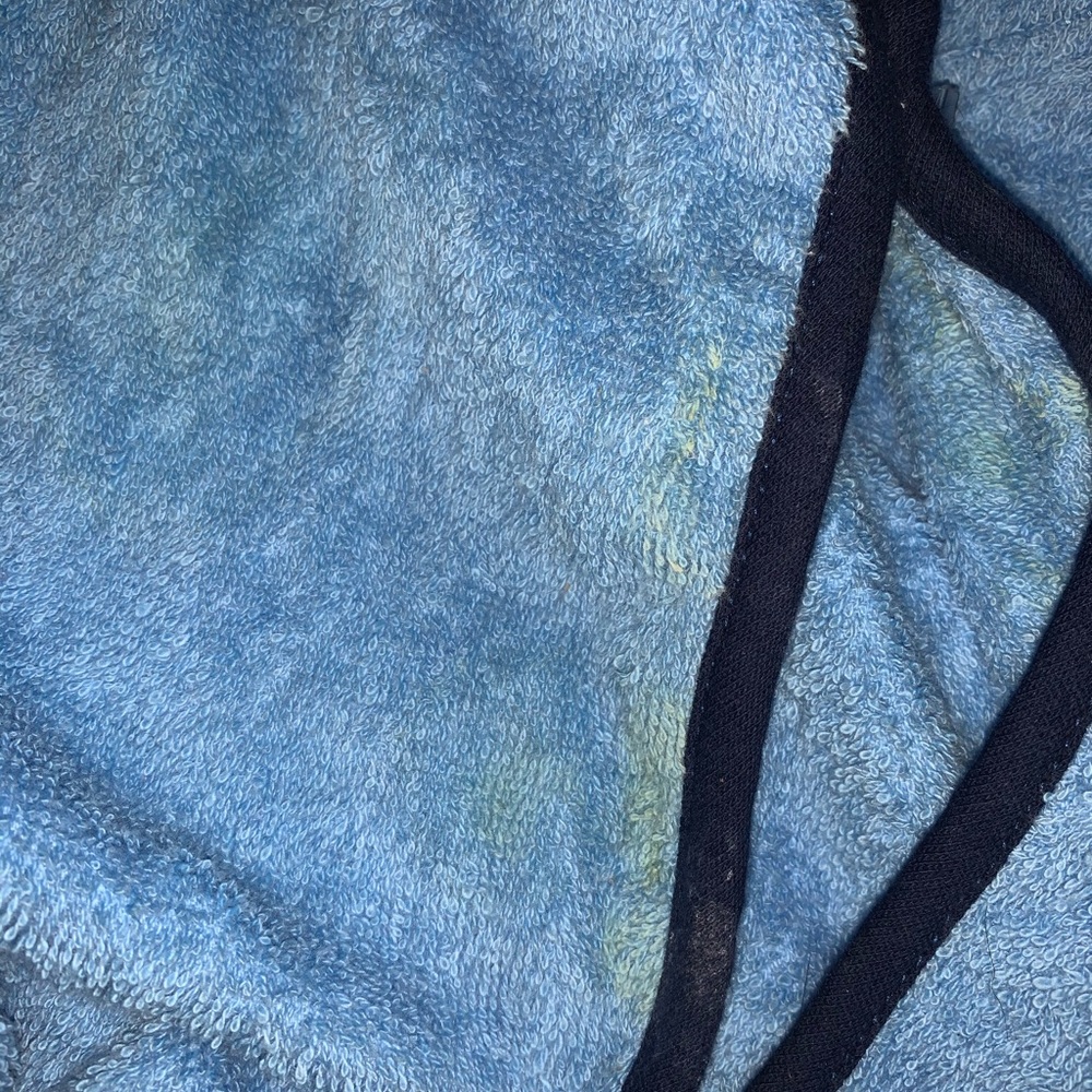 Robe - Picture 3 of 3